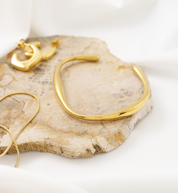 collex「【dignif】【金属アレルギー対応】ウェーブバングル」|ブレスレット・バングル|