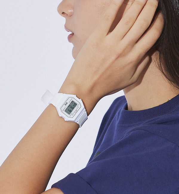Rouge vif「【ICE-WATCH / アイスウォッチ】ICE DIGIT RETRO / 腕」|腕時計|ホワイト