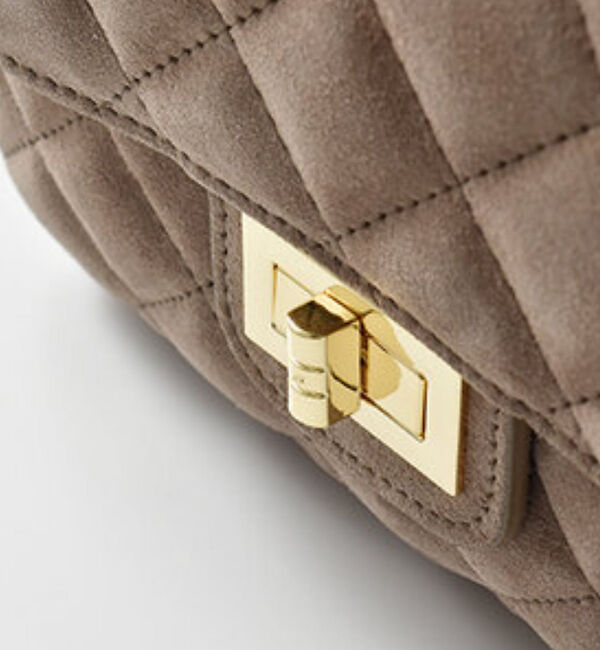 Rouge vif「【新色登場】【AULENTTI/オウレンティ】チェーンスエードミニショルダー」|ショルダー・メッセンジャー|