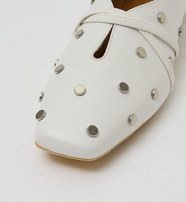 AU BANNISTER「スタッズ付き ソフトレザーフラットパンプス【予約】」|パンプス|