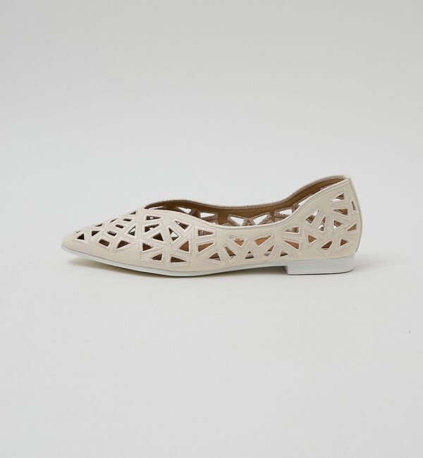 AU BANNISTER「【Vibramソール搭載】レーザーカットパンプス」|パンプス|