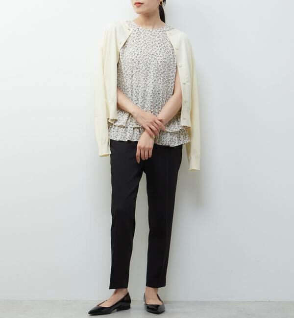 TIARA「モノトーンリーフプリントペプラムブラウス」|シャツ・ブラウス|