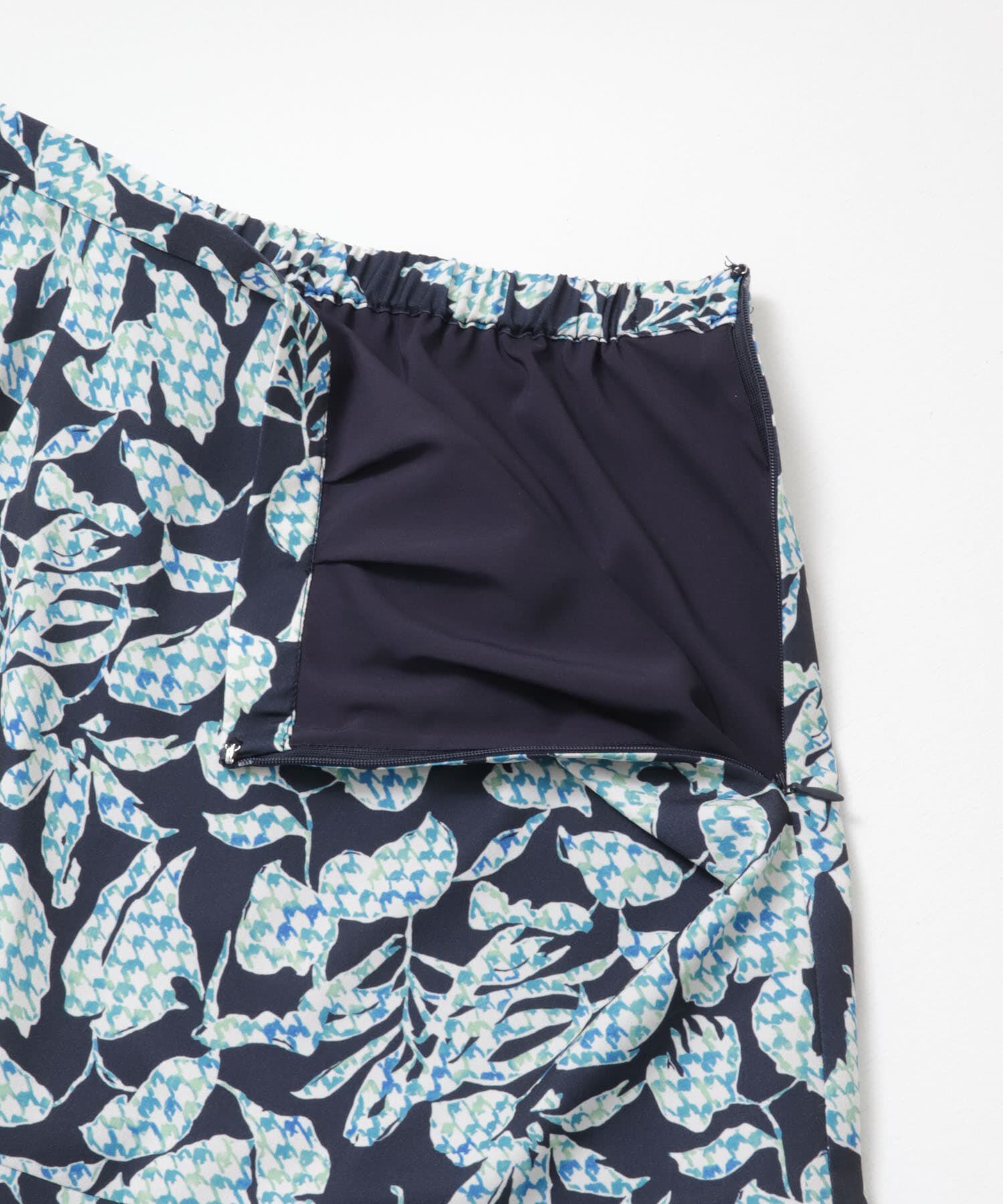 URBAN RESEARCH ROSSO「ミックスリーフプリントスカート」|スカート|