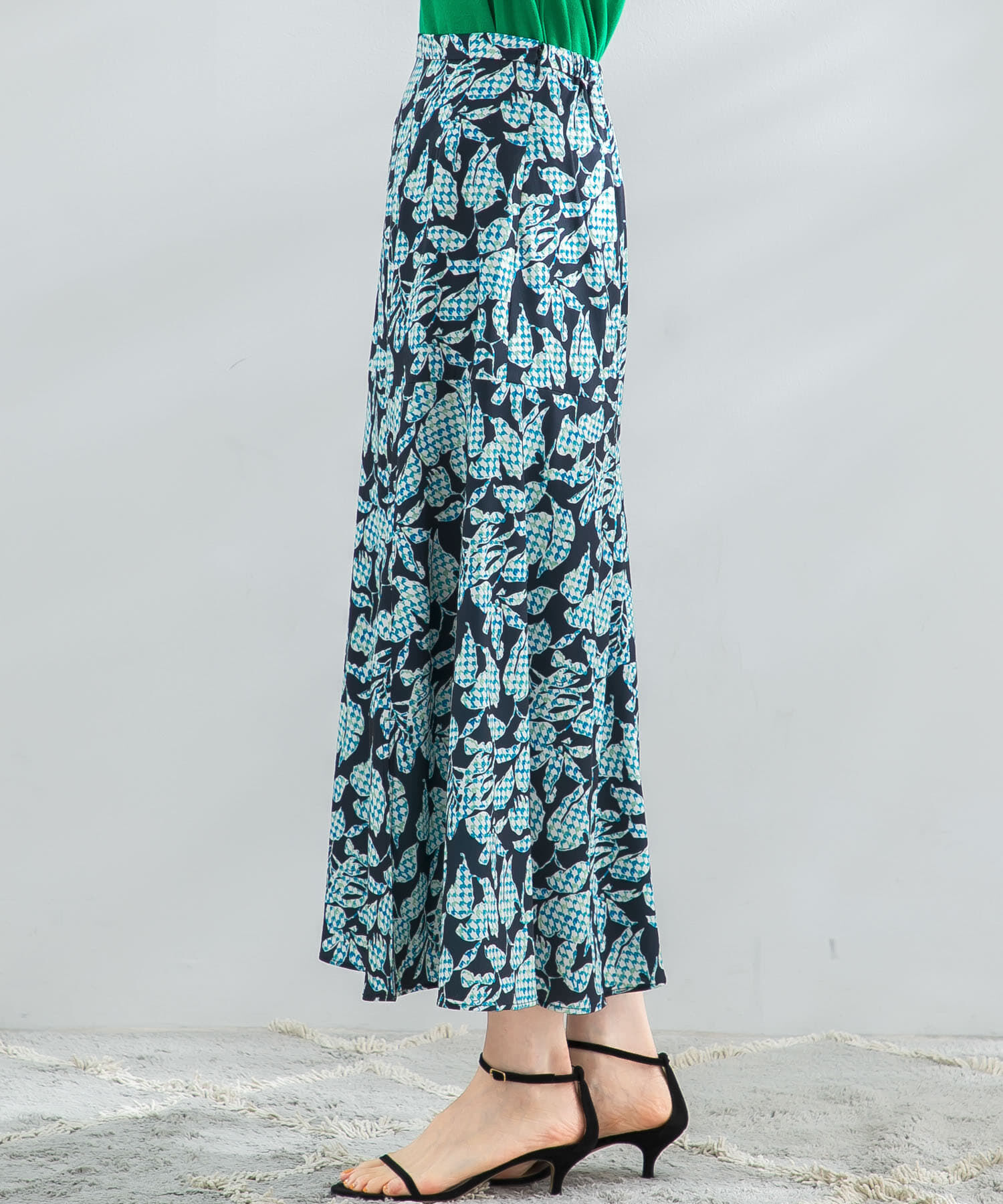 URBAN RESEARCH ROSSO「ミックスリーフプリントスカート」|スカート|