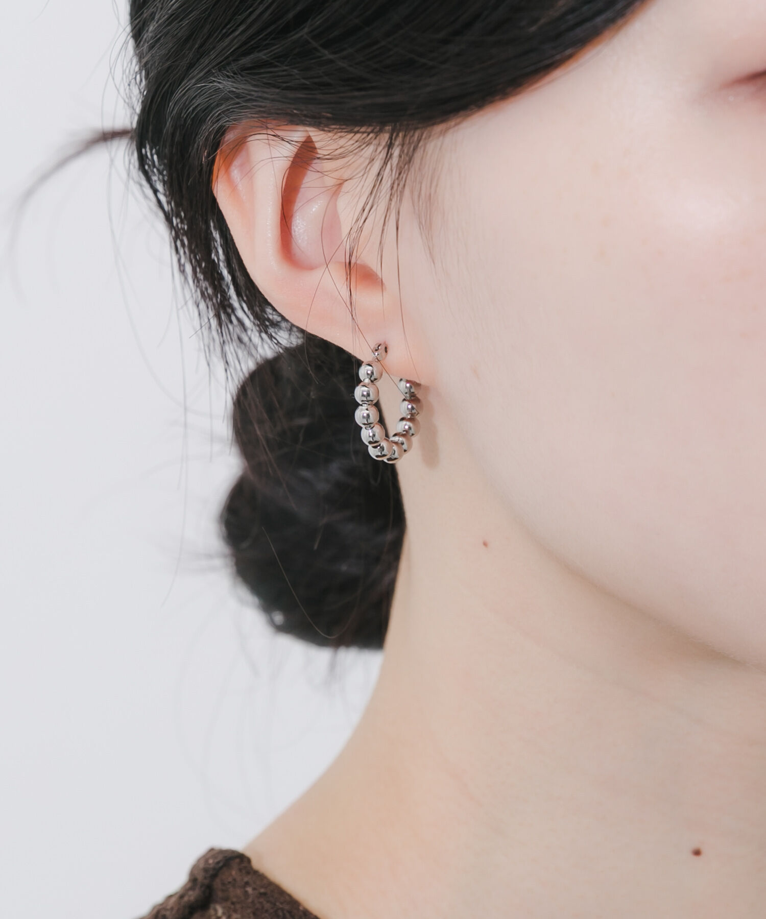 SMELLY「メタルボールフープピアス」|ピアス|シルバー