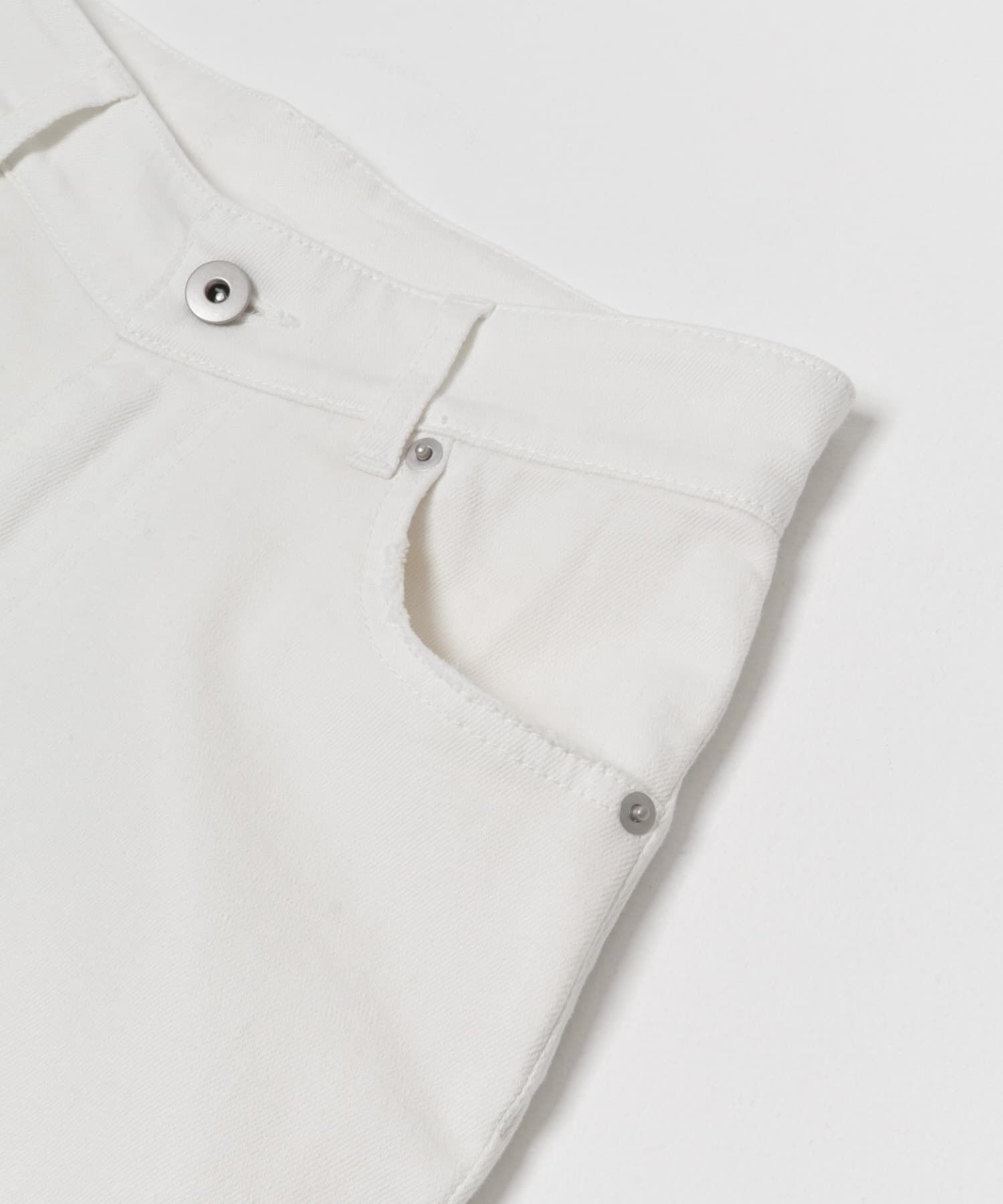 URBAN RESEARCH「『3サイズ展開』綿麻デニムストレートパンツ」|デニム|