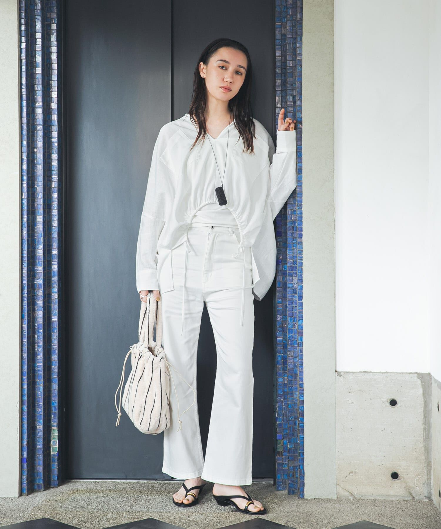 URBAN RESEARCH「『3サイズ展開』綿麻デニムストレートパンツ」|デニム|