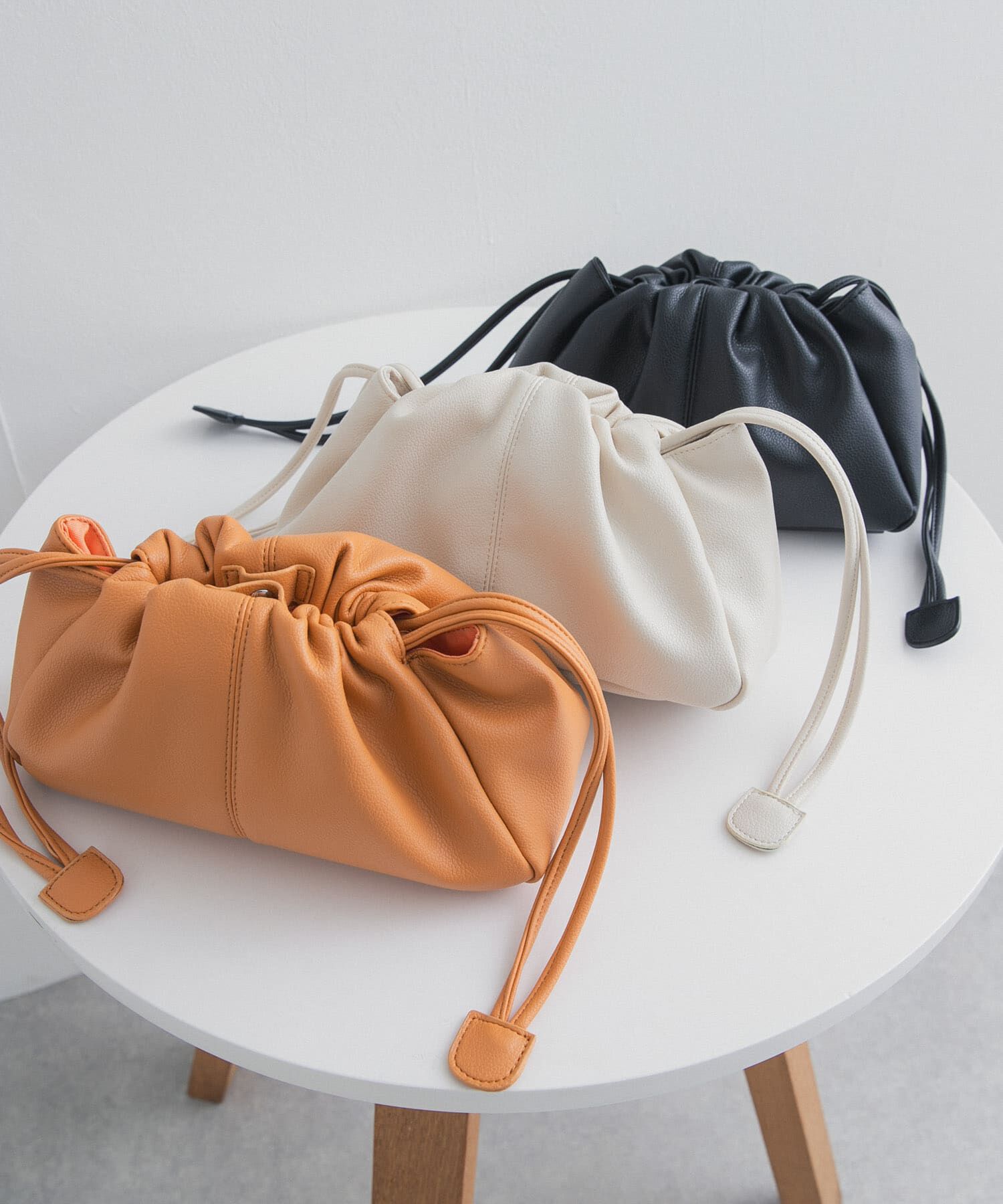 URBAN RESEARCH DOORS「2way巾着ショルダー」|ショルダー・メッセンジャー|