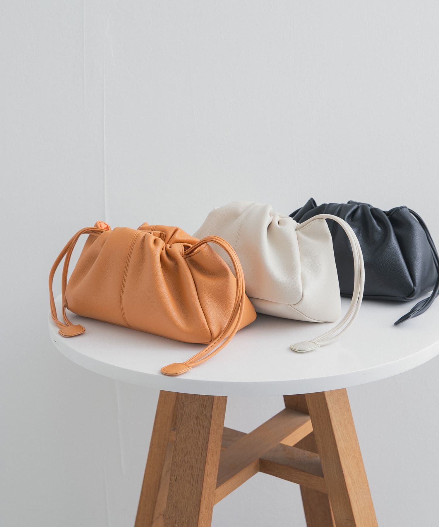 URBAN RESEARCH DOORS「2way巾着ショルダー」|ショルダー・メッセンジャー|