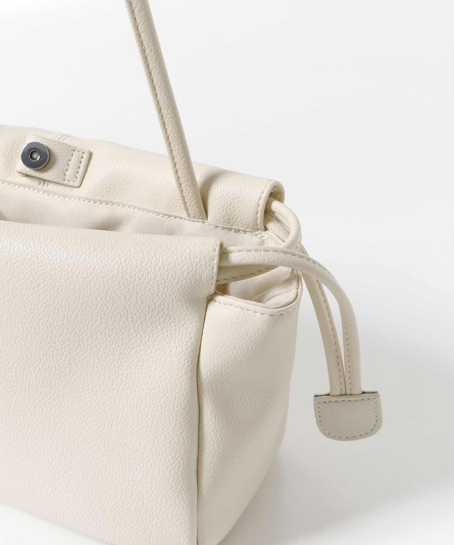 URBAN RESEARCH DOORS「2way巾着ショルダー」|ショルダー・メッセンジャー|