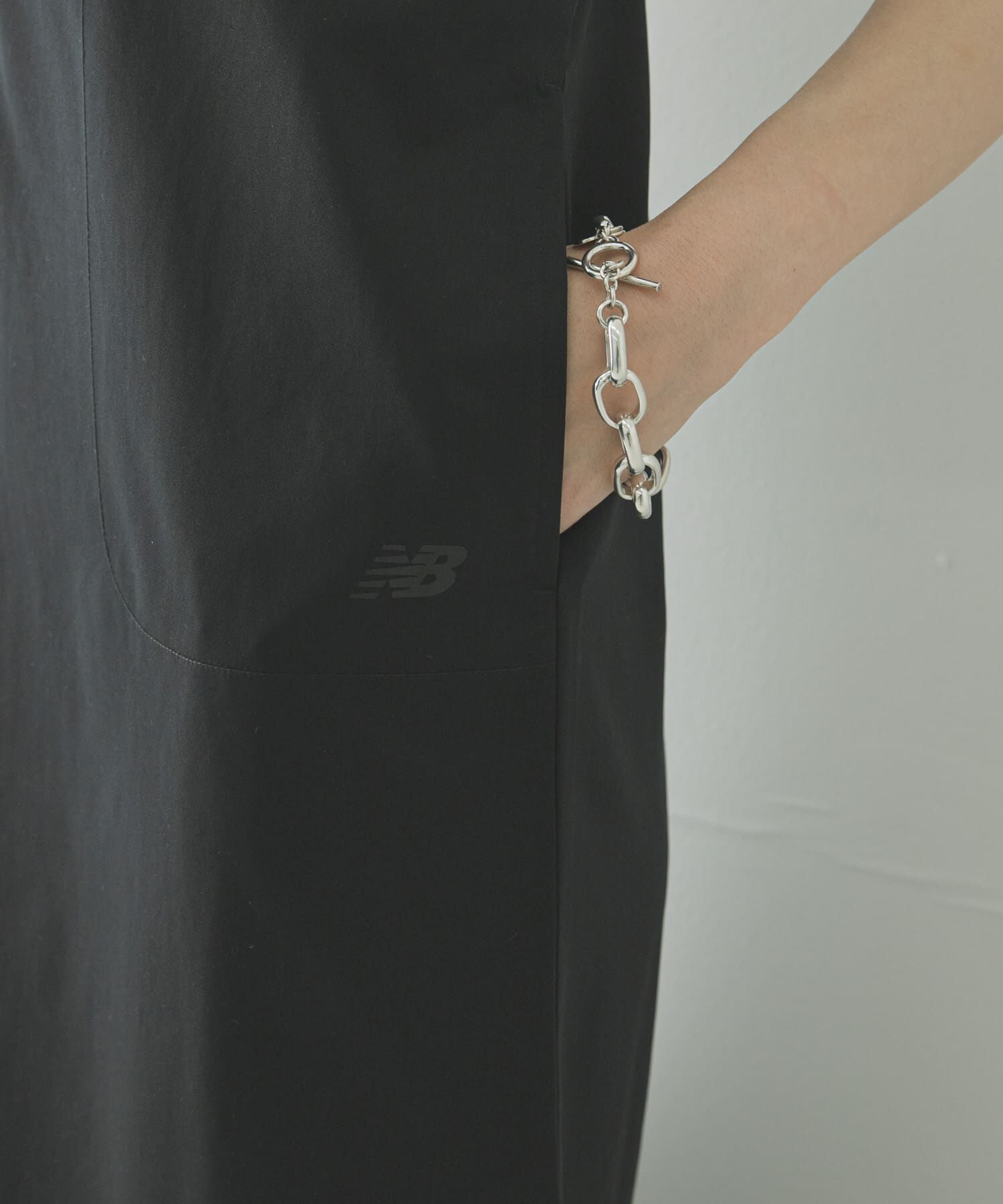 URBAN RESEARCH「NEW BALANCE　NB GREY スリーブレスドレス」|ワンピース|