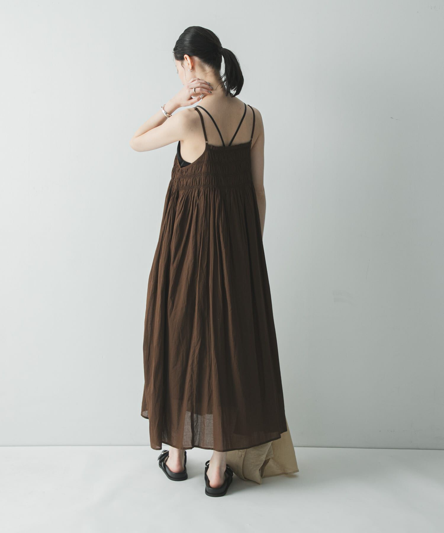 URBAN RESEARCH「コットンギャザーキャミワンピース」|ワンピース|