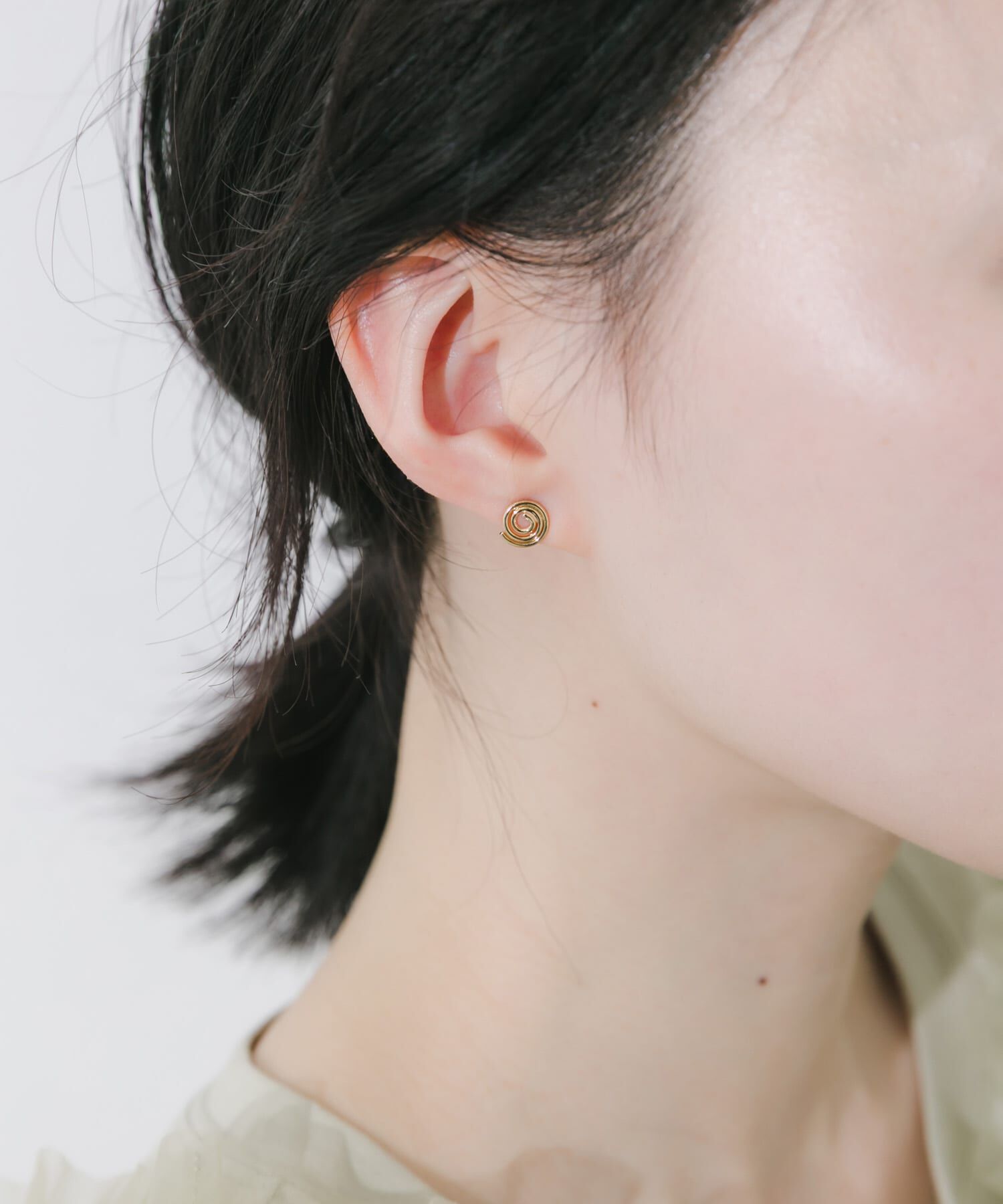 SMELLY「グルグルメタルミニピアス」|ピアス|