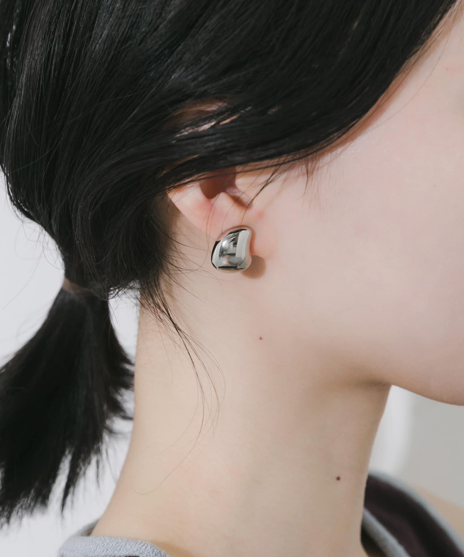 SMELLY「ニュアンスドロップイヤリング」|イヤリング|