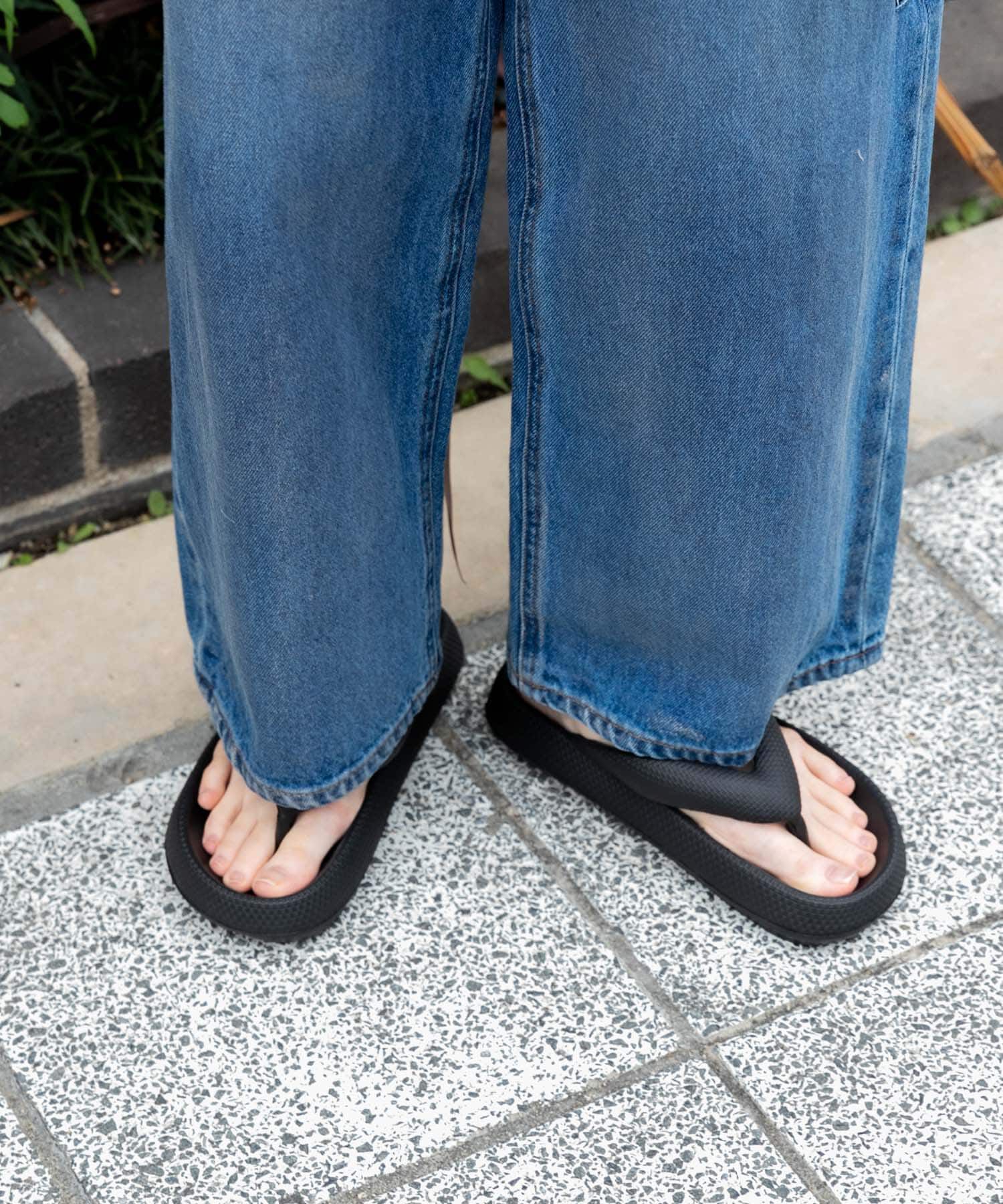 SENSE OF PLACE by URBAN RESEARCH「『WEB限定』トングクッションサンダル」|サンダル|