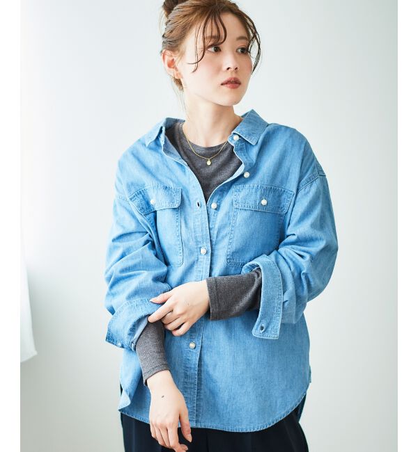  「《軽いシャツ素材》パールボタンデニムシャツ」|シャツ・ブラウス|