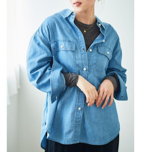 「《軽いシャツ素材》パールボタンデニムシャツ」|シャツ・ブラウス|