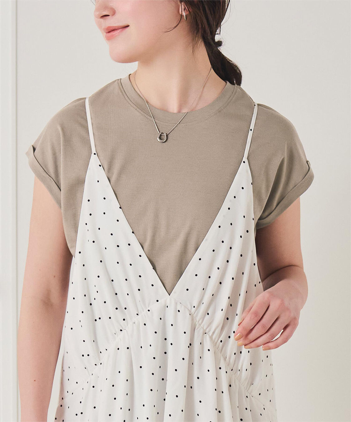 titivate「汗染み防止ダブルカフスTシャツ」|Tシャツ・カットソー|グレージュ