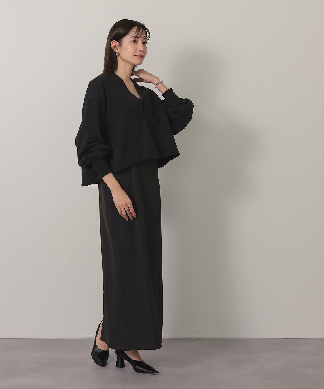 ur's「深Vネックスウェットプルオーバー」|スウェット・ジャージ|