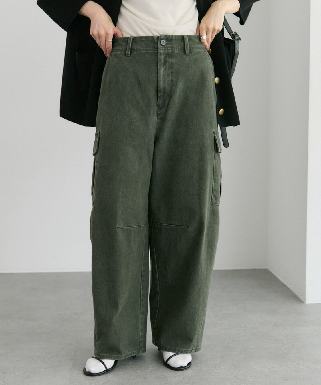  「ヴィンテージライクカーブシルエットカーゴパンツ」|カーゴ|カーキ