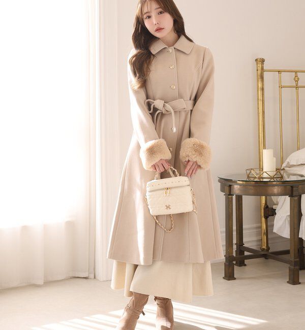  「【サイズ展開あり】襟/袖ファーマルチリボンロングコート」|その他|