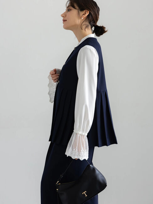 Te chichi「【セレモニーアイテム】サイドプリーツペプラムジレ（セットアップ可）」|ダウンベスト・ベスト|