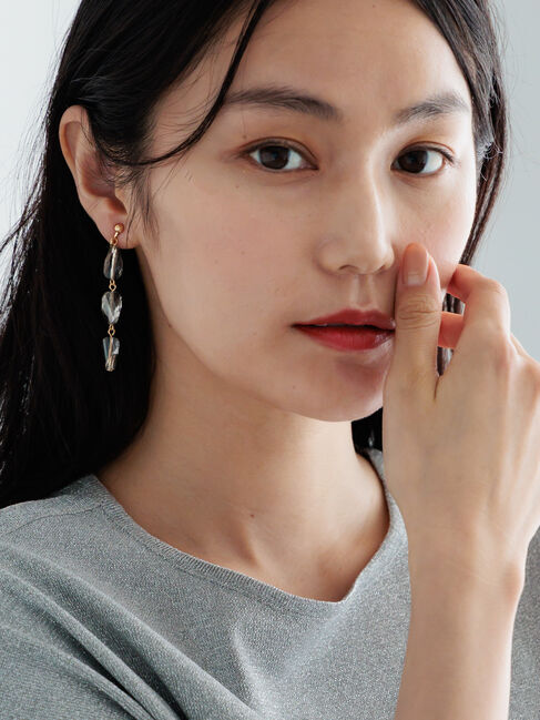 Te chichi「スウィングイヤリング」|ピアス|グレー