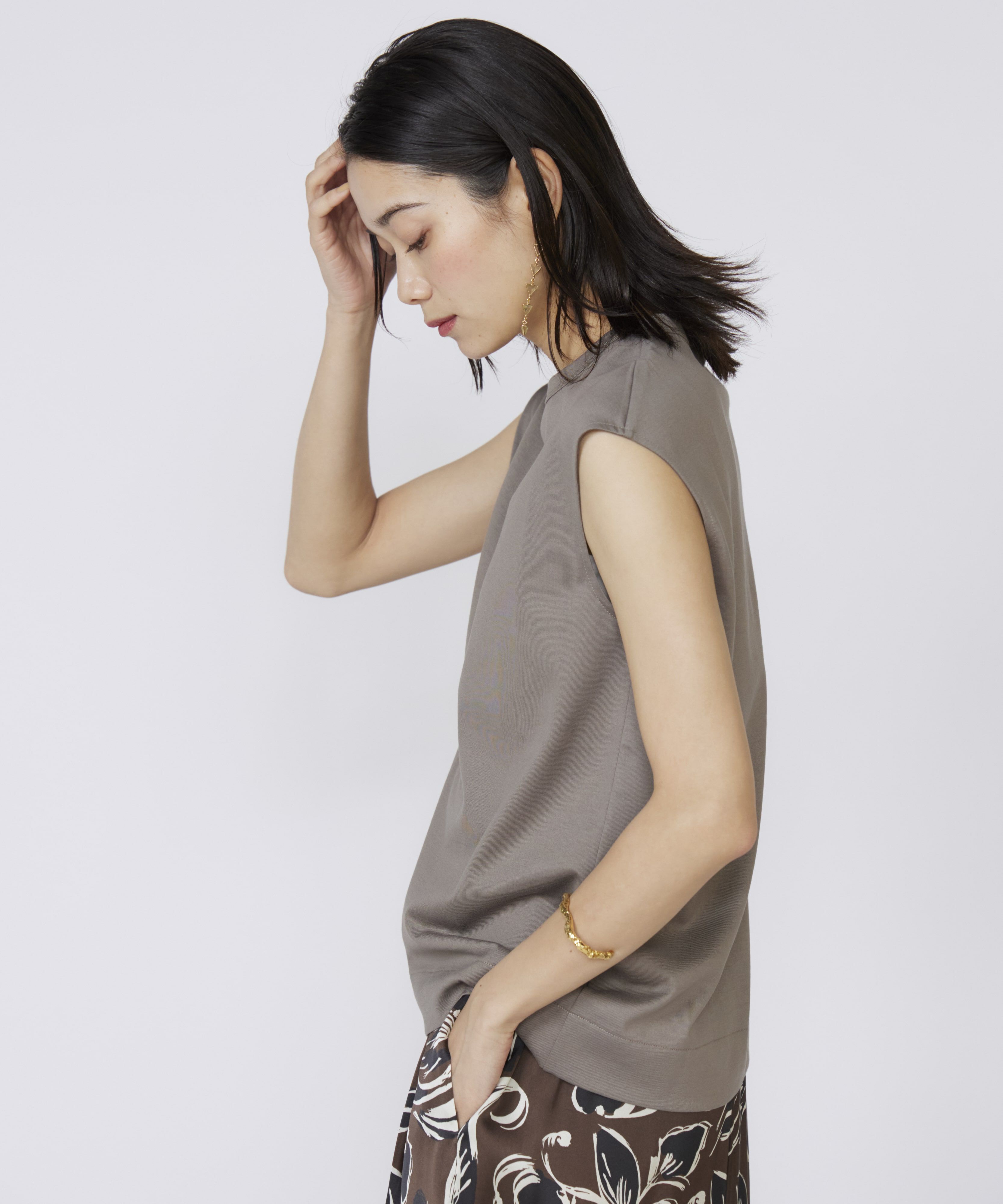 INED「《大きいサイズ》フレンチスリーブトップス」|Tシャツ・カットソー|ミディアムグ 2