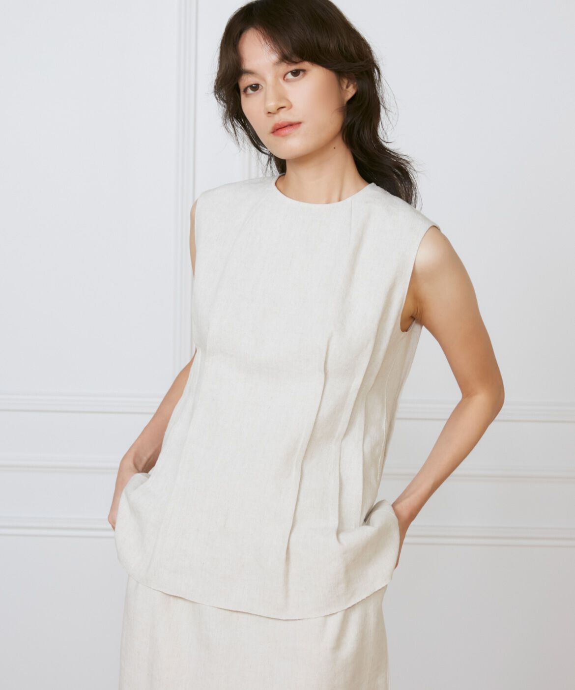 INED「《大きいサイズ》ウエストピンタックブラウス　《la veille by SUPERIOR CLOSET》」|シャツ・ブラウス|ベージュ2