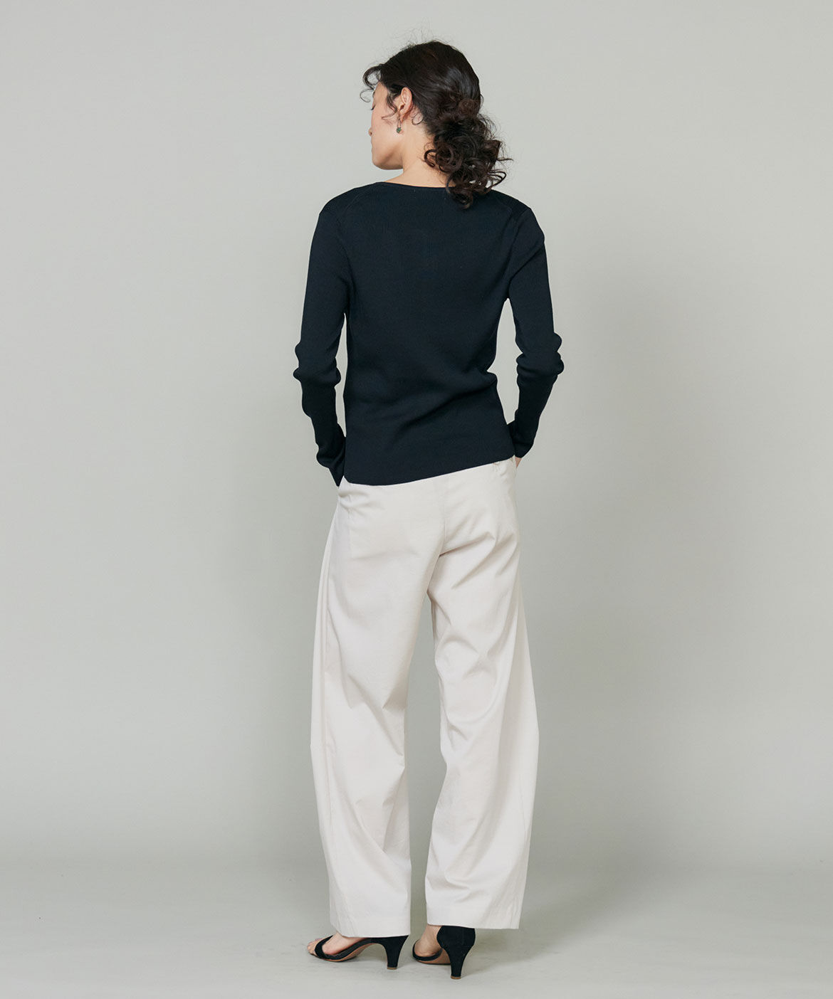 INED「シルクコットンクルーネックリブカーディガン」|カーディガン|