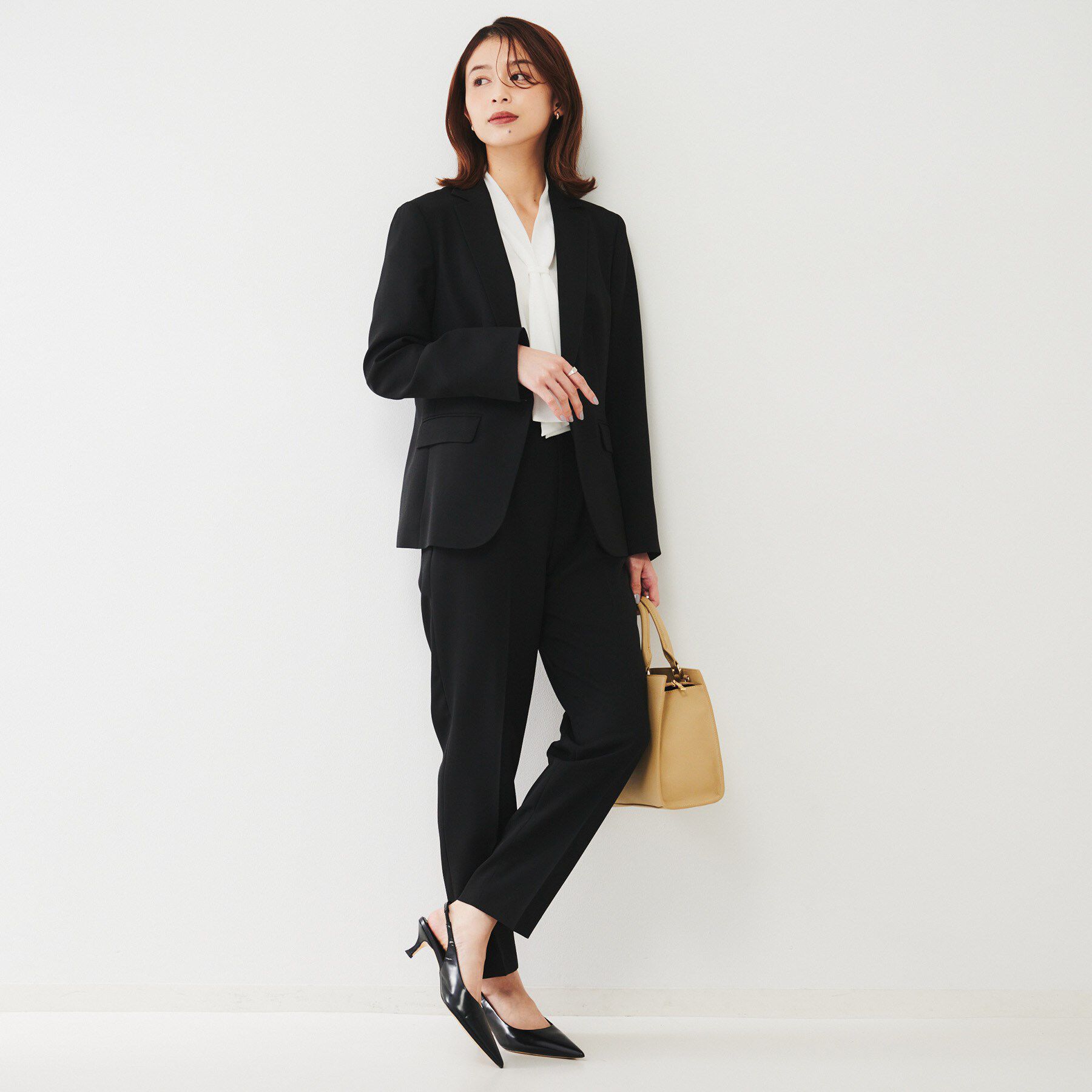 UNTITLED「【通勤スーツ】ライトウェイト テーパードパンツ」|その他|