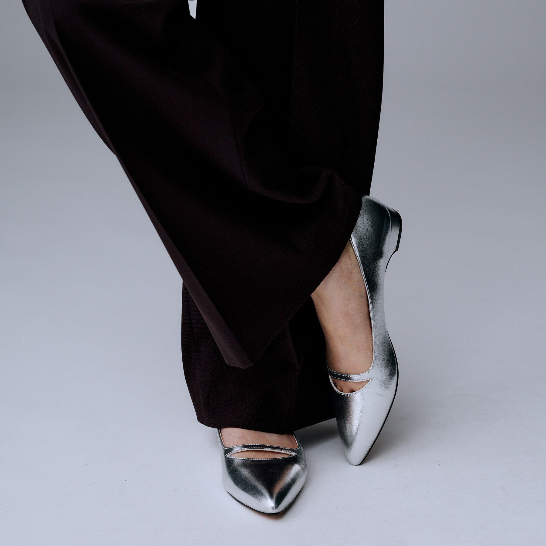 UNTITLED「【古畑星夏さん着用】メタリックフラットシューズ」|その他|