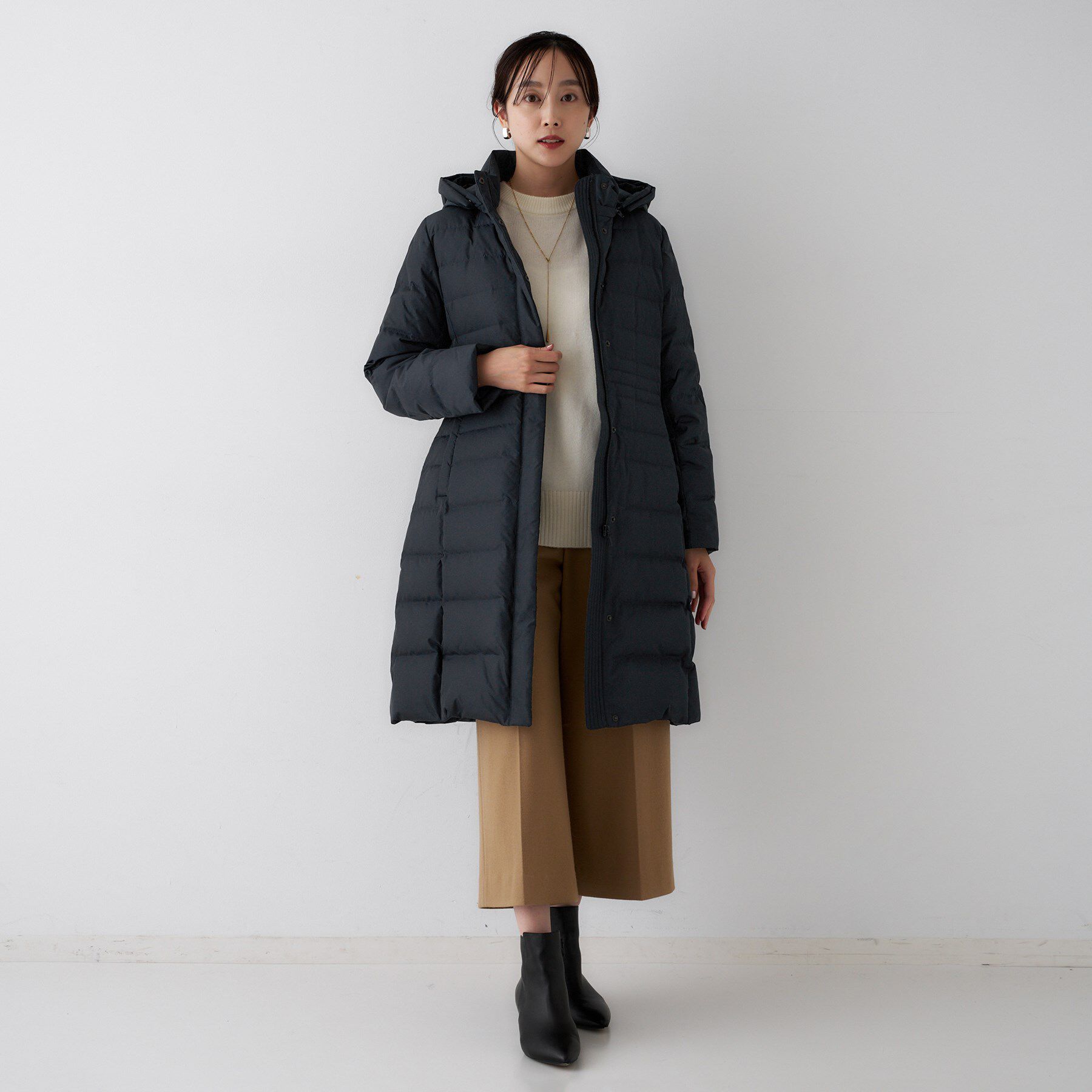 UNTITLED「【はっ水機能/フード取り外し可/防寒】ロングダウンコート」|ダウン|