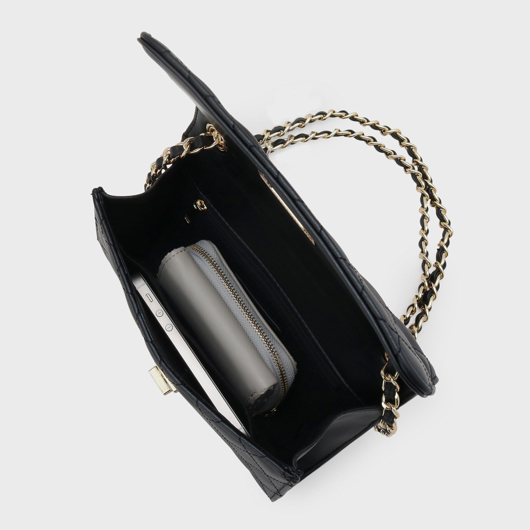 UNTITLED「キルティングチェーンショルダー」|ショルダー・メッセンジャー|