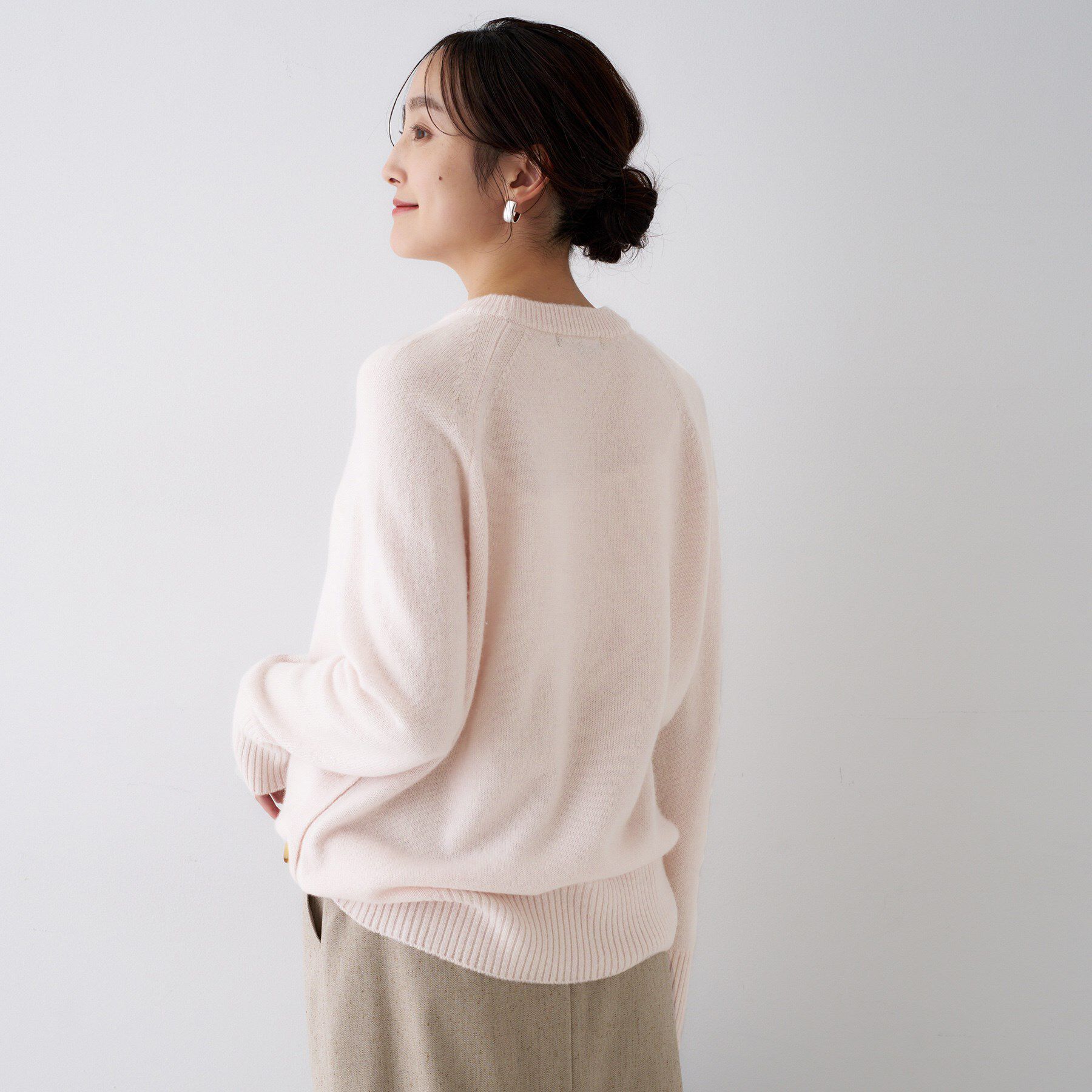 UNTITLED「【重ね着もおすすめ/洗える】ウールカシミヤ クルーネックニット」|ニット・セーター|