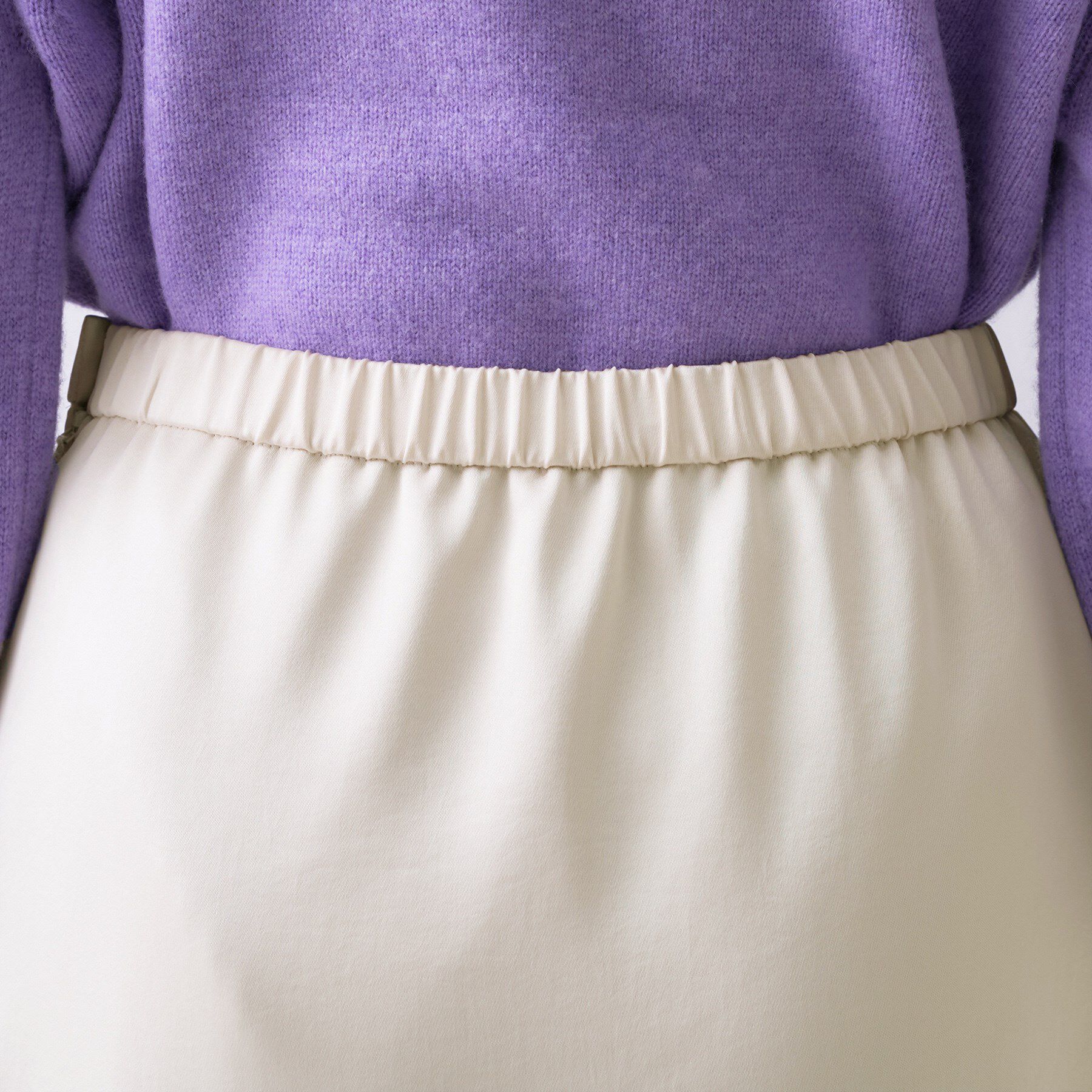 UNTITLED「【ウエストゴム/洗える】サテンナロースカート」|スカート|