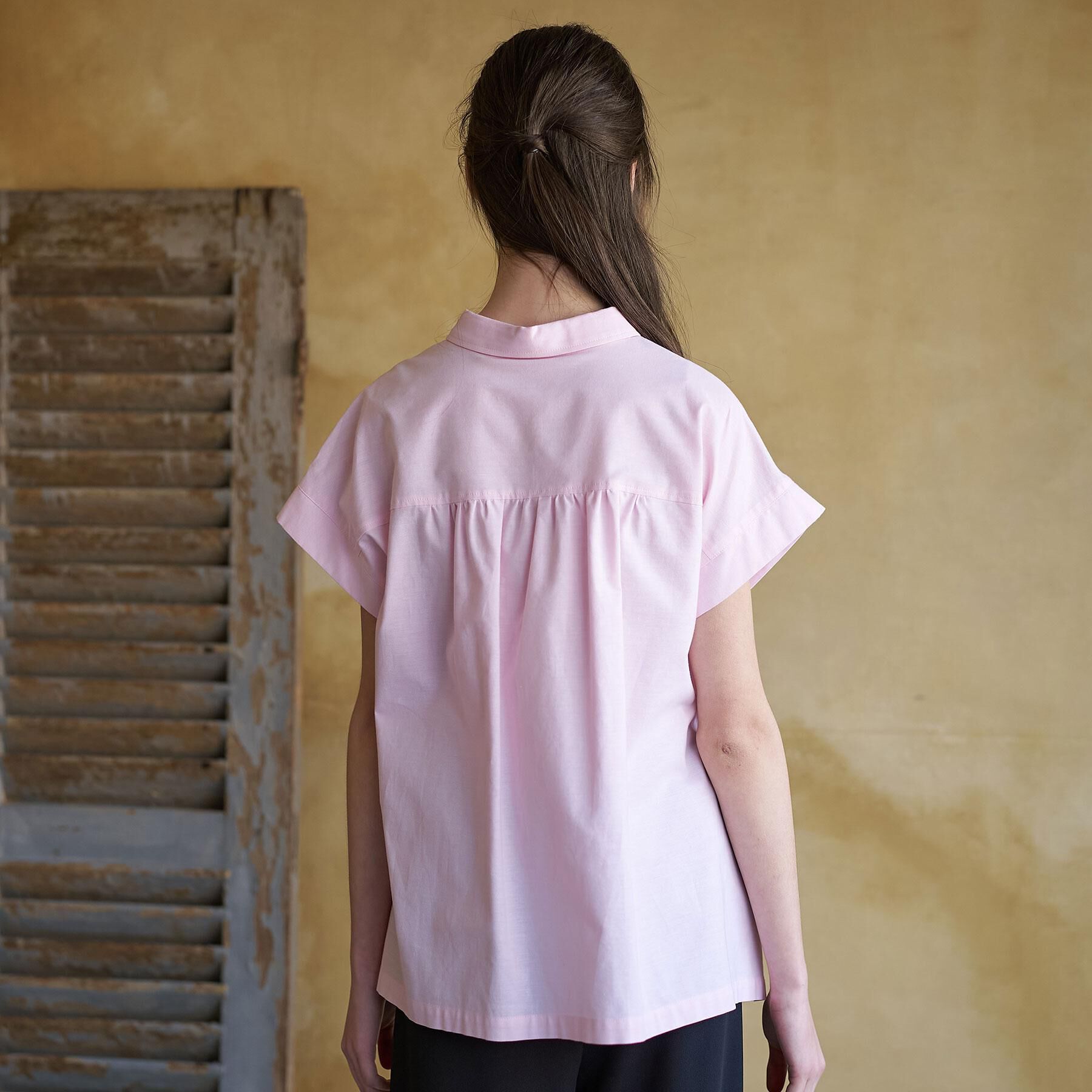 DRESSTERIOR「【毎年人気/ウォッシャブル】バックフレアオックスシャツ」|シャツ・ブラウス|