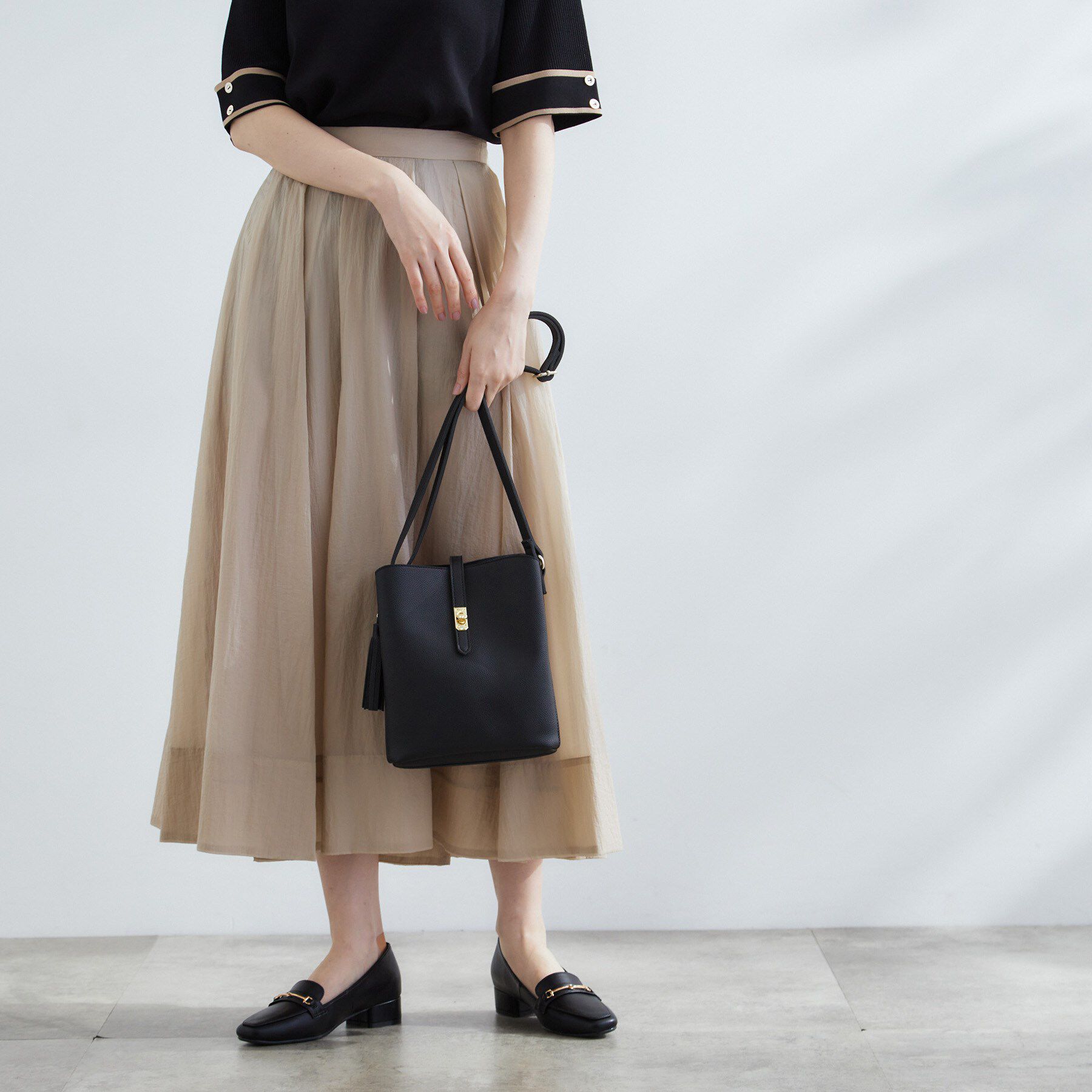 grove「人間工学ベルトタッセル縦型ショルダー」|ショルダー・メッセンジャー|