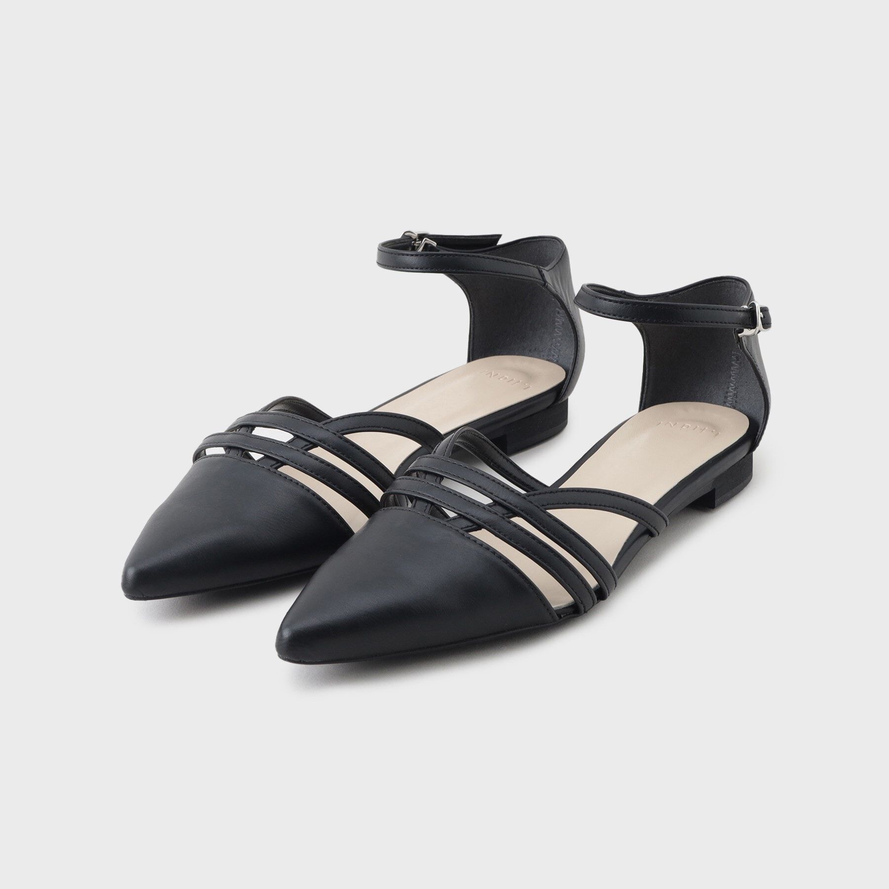 INDIVI「【合皮】クロスストラップ フラットサンダル」|サンダル|ブラック(019)