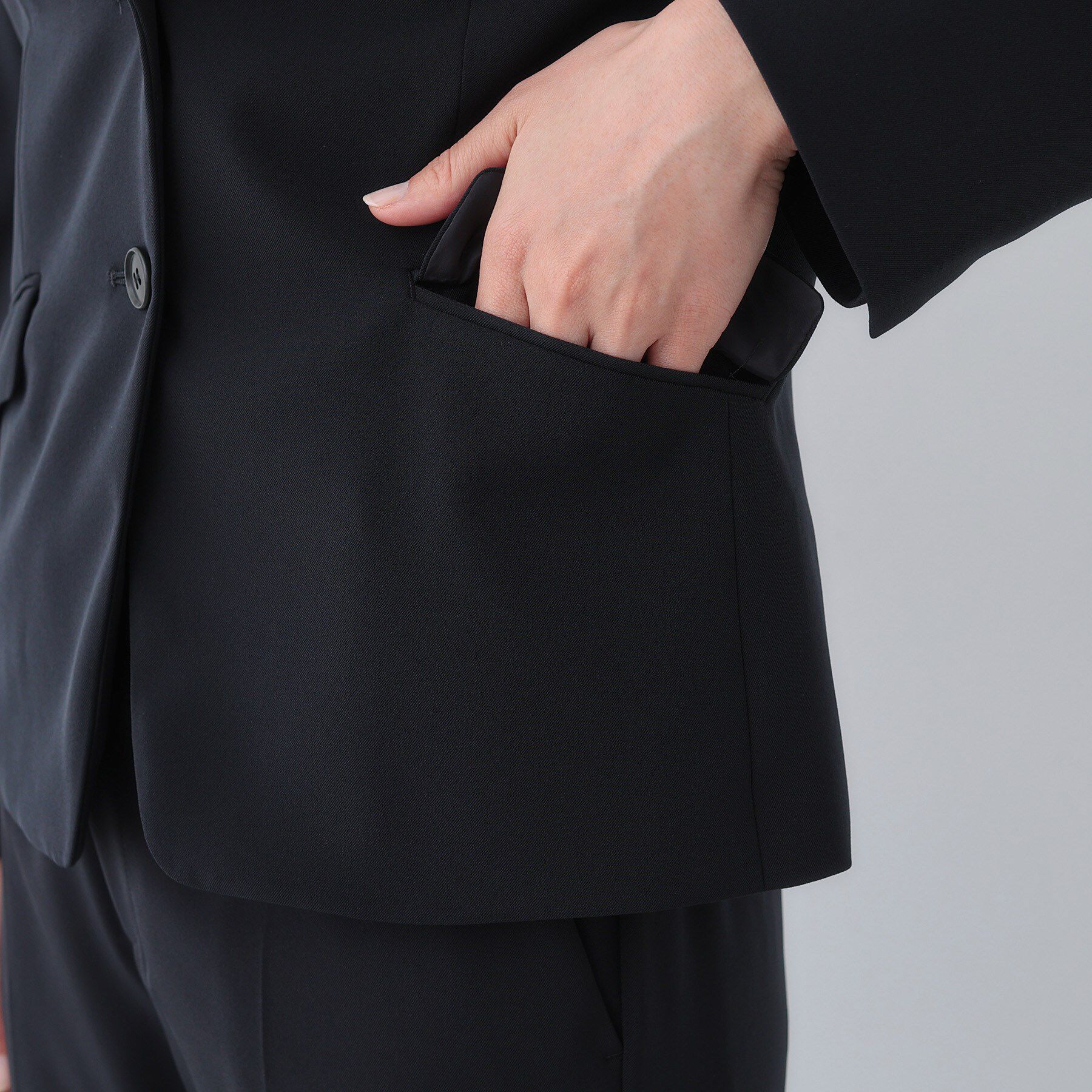 INDIVI「【洗える／リクルートスーツ】2つボタンテーラードカラージャケット」|スーツ|