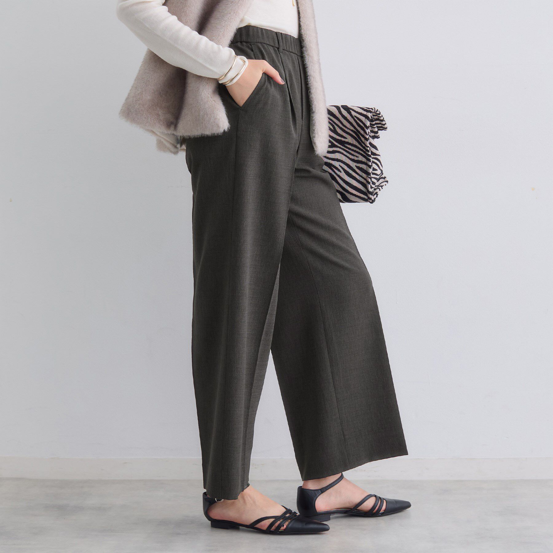 INDIVI「【洗える／セットアップ可能】凹凸ストレッチ素材ストレートパンツ」|その他|