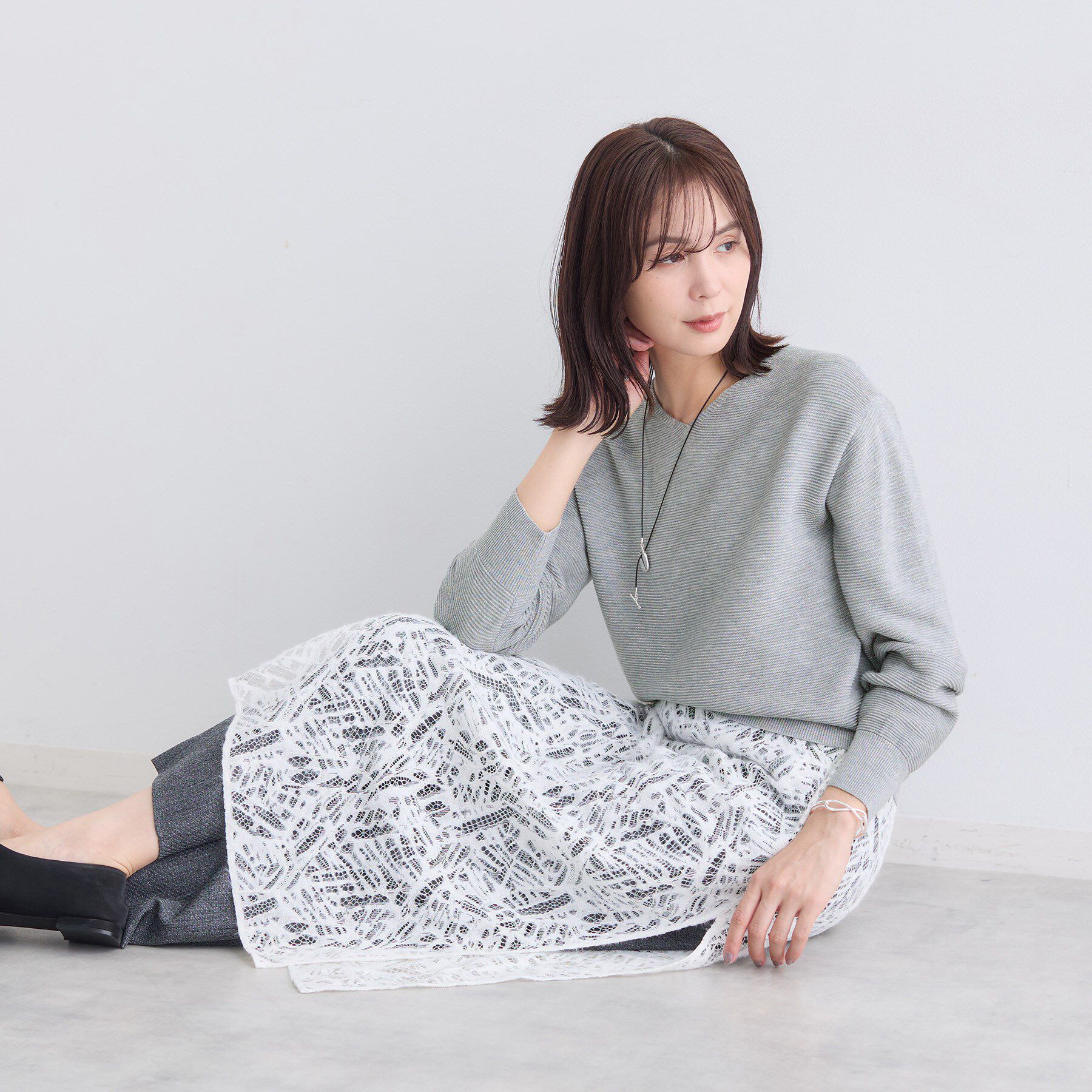 INDIVI「【ウール混ラメ素材】Vネック煌めきニット」|ニット・セーター|