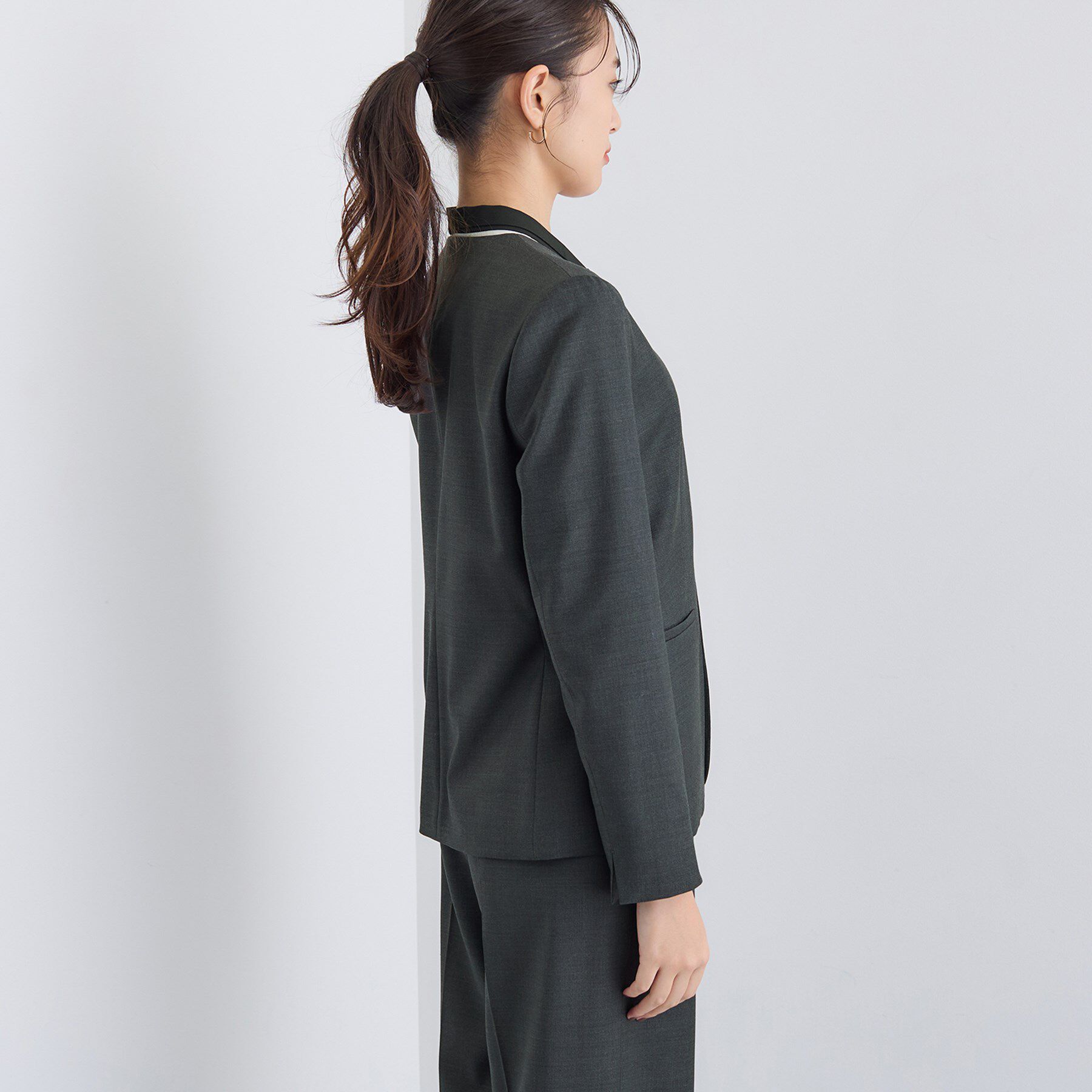 INDIVI「【日本製／スーツ／通勤】シルクウールストレッチ ノーカラージャケット」|スーツ|