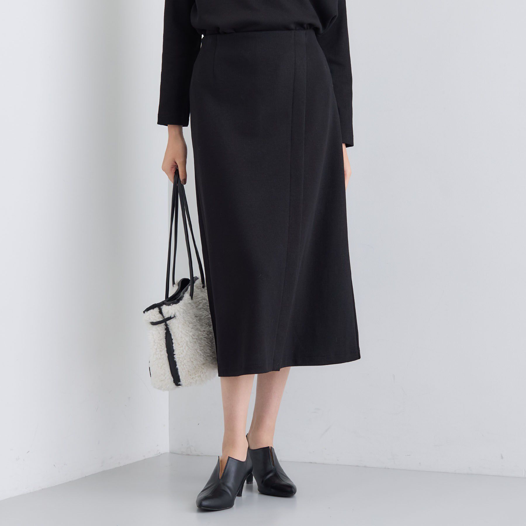 INDIVI「【SETUP可能／洗える／UVケア】ライトジャージ セミフレアスカート」|スカート|ブラック(019)