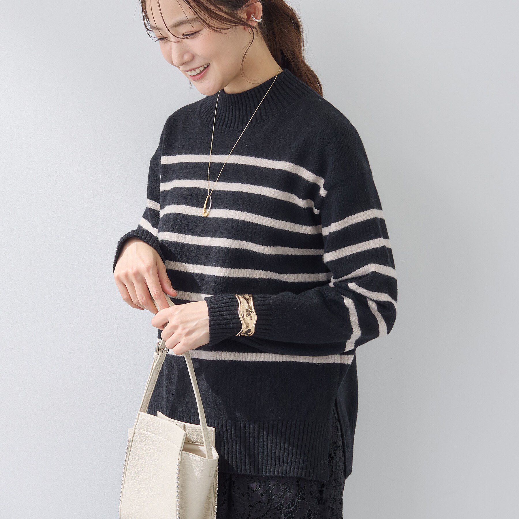 INDIVI「【カシミヤ混】ミドルゲージ ハイネックニット」|ニット・セーター|