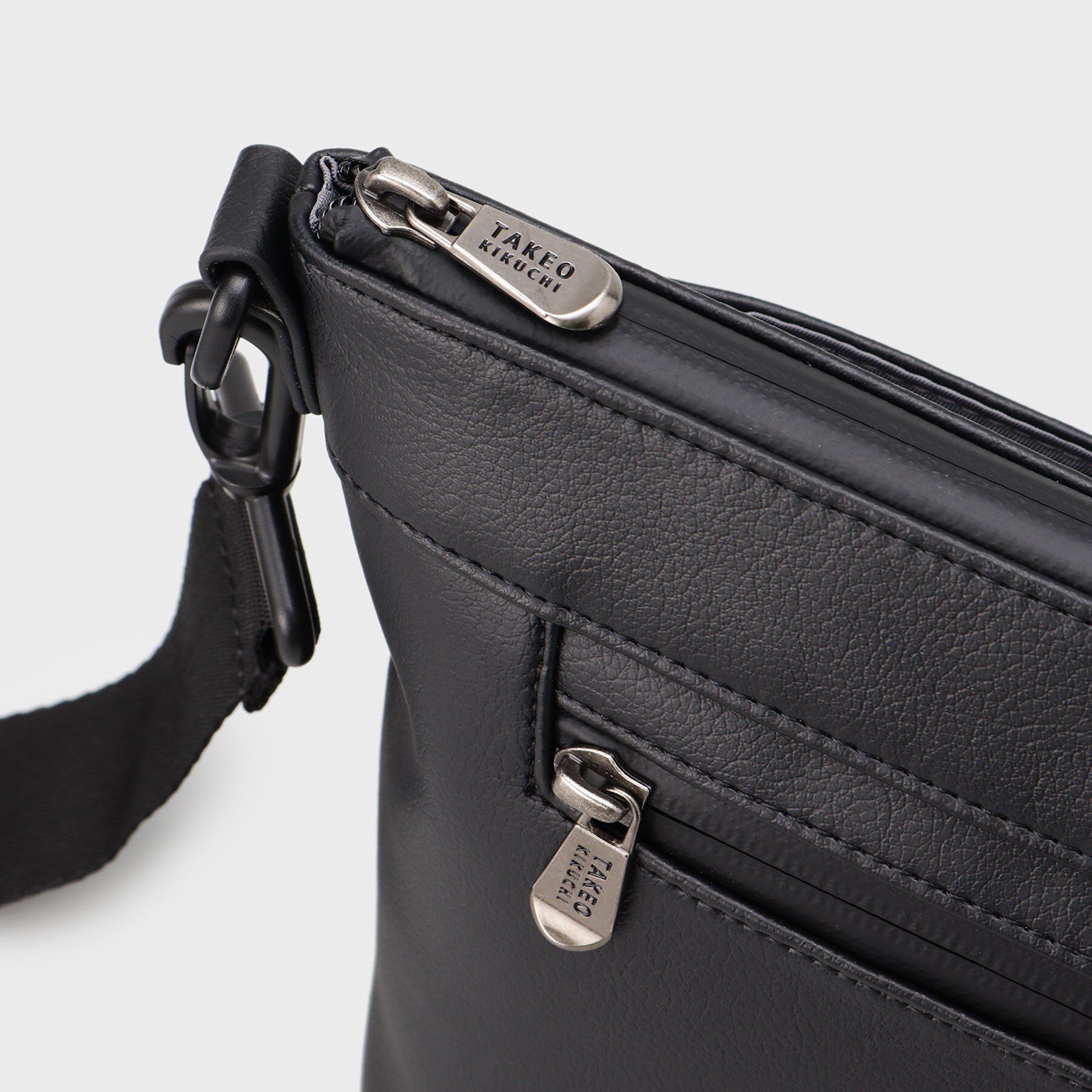 TAKEO KIKUCHI「【撥水】ライトウェイト ミニショルダーバッグ」|ショルダー・メッセンジャー|