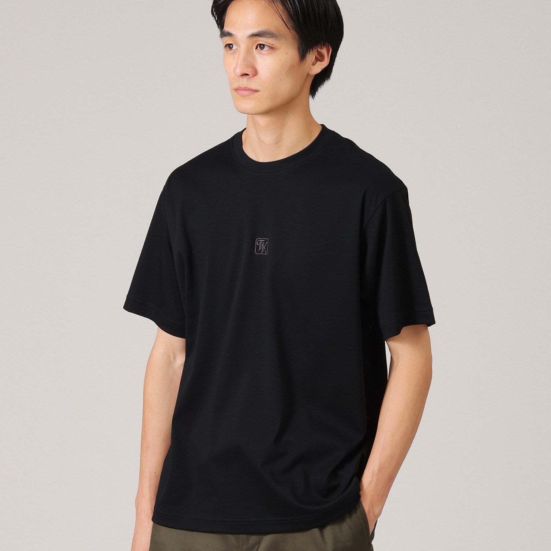 TAKEO KIKUCHI「【刺繍ロゴT】スムース ワンポイント Tシャツ」|Tシャツ・カットソー|