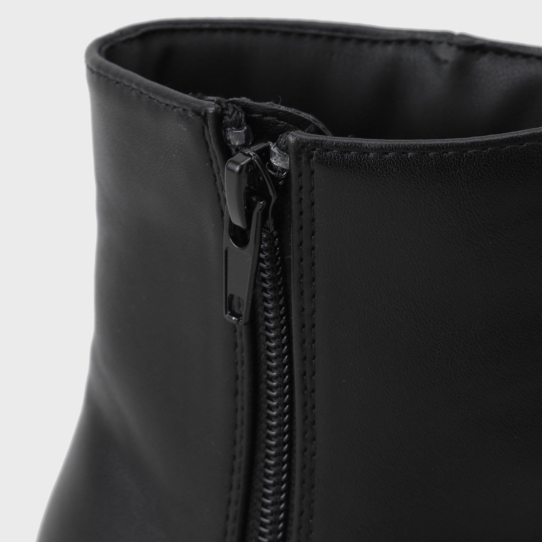 index「【抗菌防臭】レザー調スムースショートブーツ」|ショートブーツ|