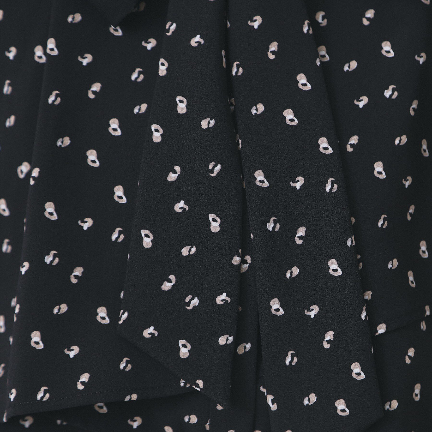 index「アシンメトリーレイヤードボウタイブラウス【洗濯機OK/イージーアイロン/防シワ】《XS～3L》」|シャツ・ブラウス|