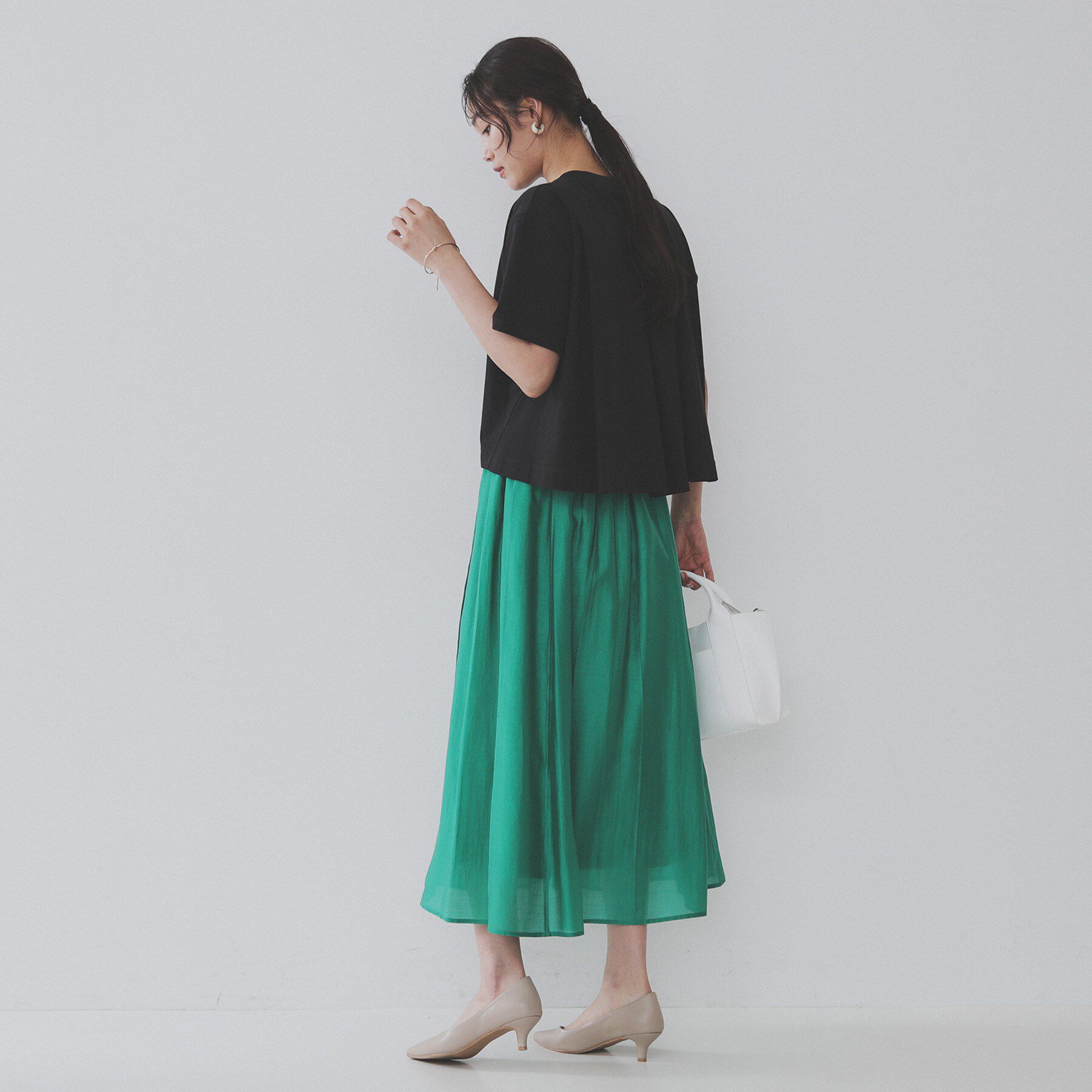 OPAQUE.CLIP「バックフレアショートTシャツ【洗濯機洗い可】」|Tシャツ・カットソー|